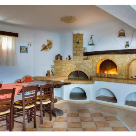 Stella's Katogi Adamas Apartment Milos Island